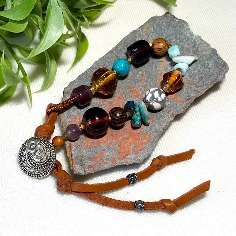 👨🏽‍🎨 Handcrafted Boho Style Bracelet 👨🏽‍🎨